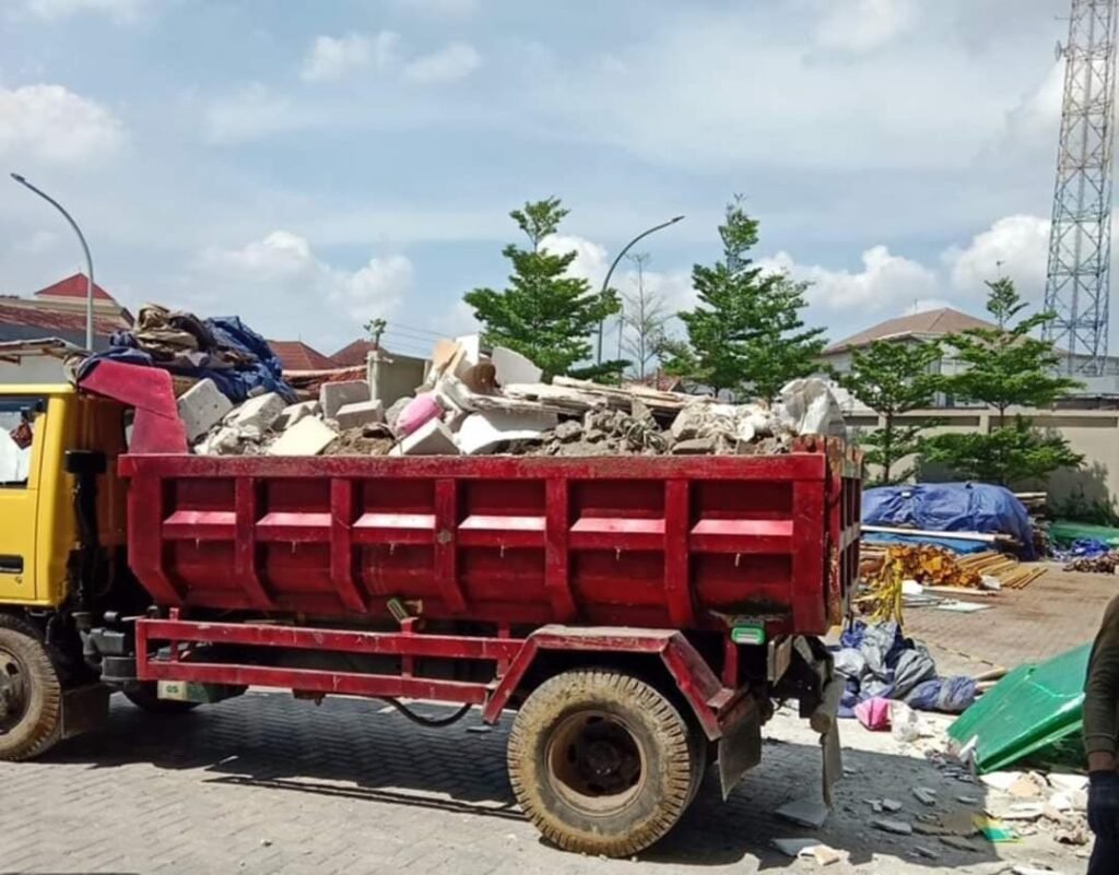 Jasa buang puing Magelang